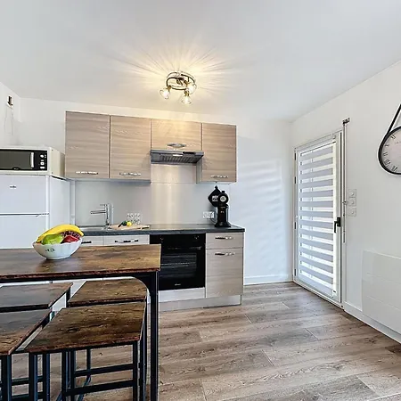 Le Cabestan-2 By Interhome Pornic