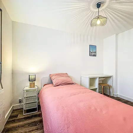 Apartment Le Cabestan By Interhome Pornic